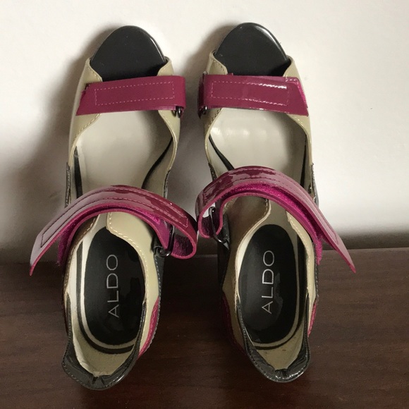 Pumps - Picture 3 of 4